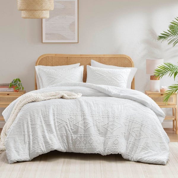 510 Design Gigi 3-Piece White Polyester King/Cal King Comforter Set