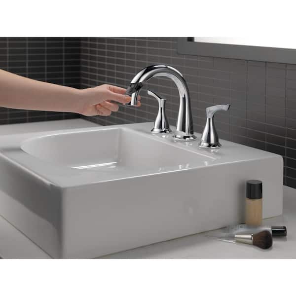 Two Handle Widespread Bathroom Faucet in Chrome 35847LF
