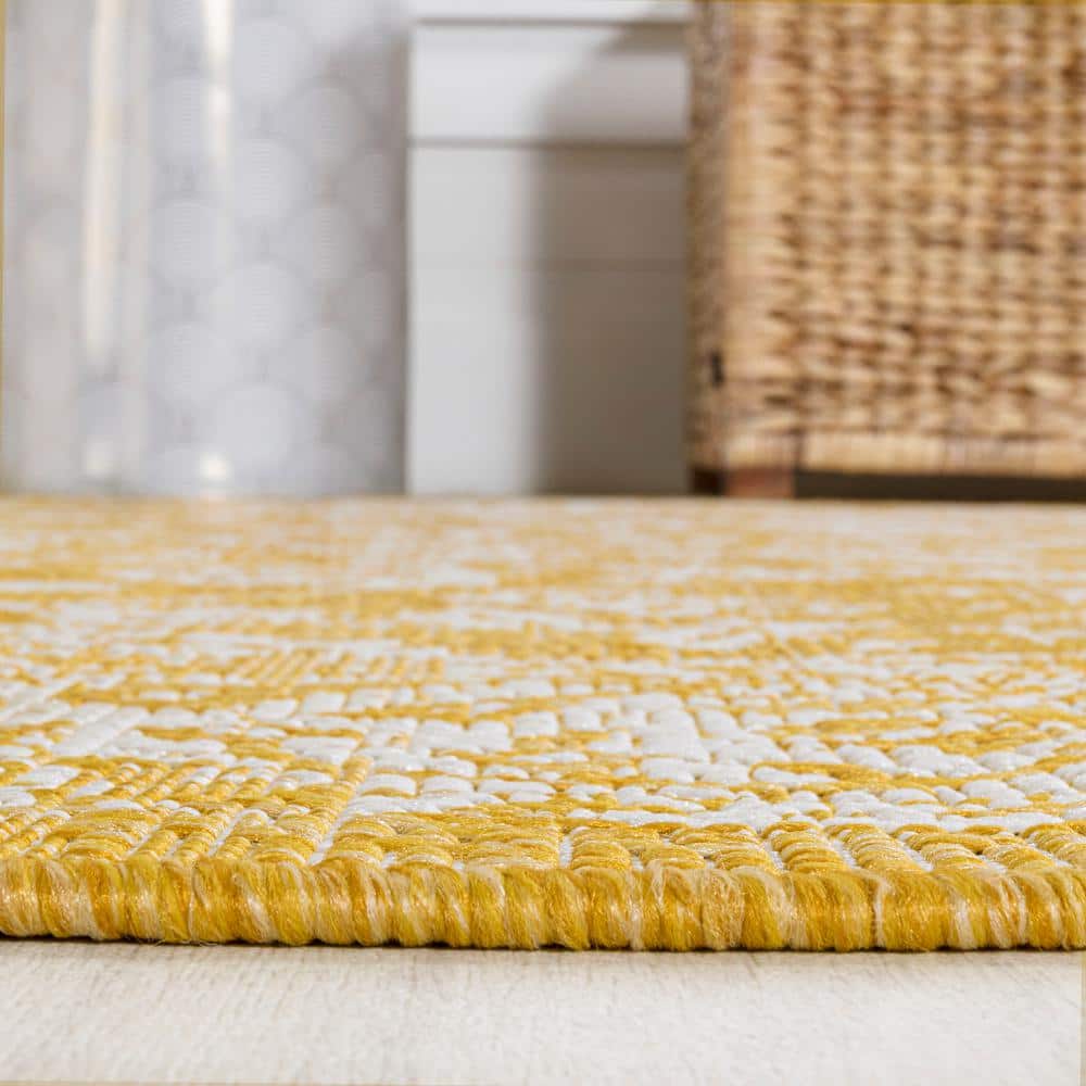 9' x 12' Yellow and Cream Floral Synthetic Rectangular Rug