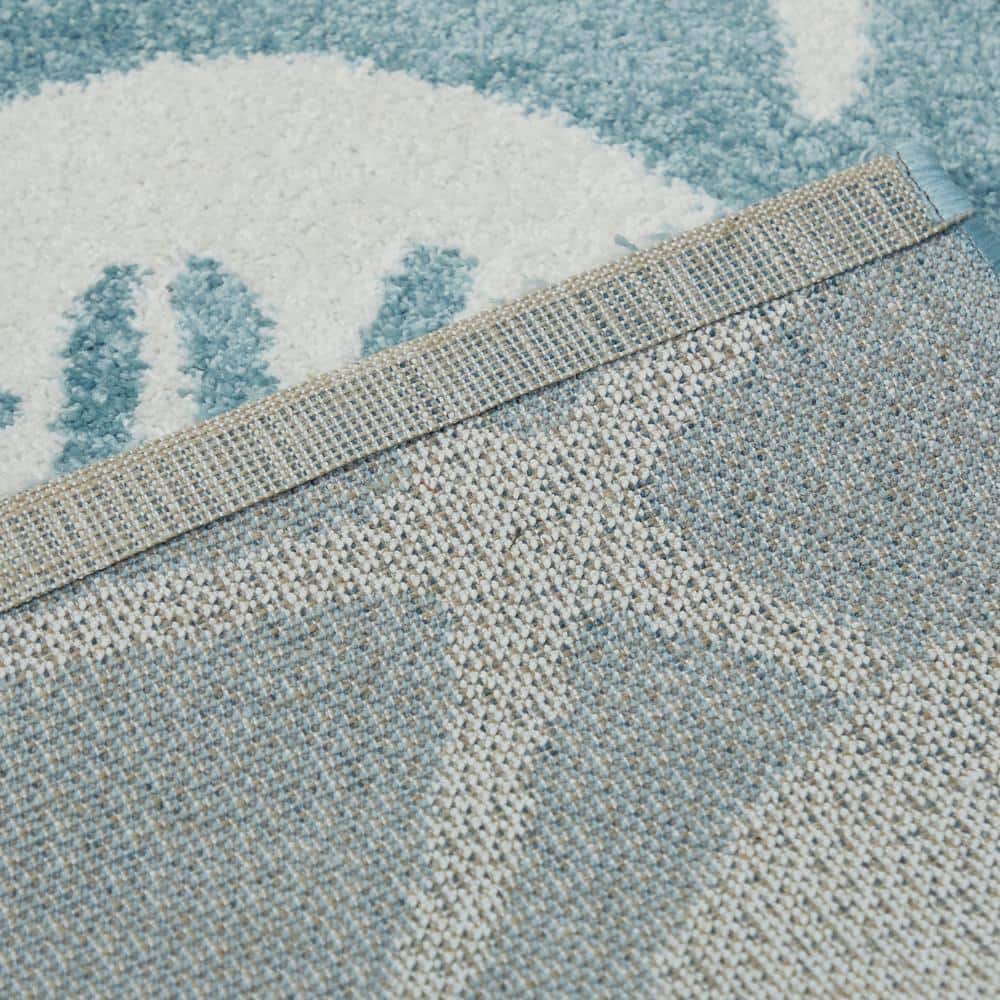 Light Blue and White Synthetic Rectangular 5' x 7' Area Rug