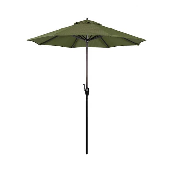 California Umbrella 7.5 ft. Bronze Aluminum Market Auto-Tilt Crank Lift Patio Umbrella in Terrace Fern Olefin