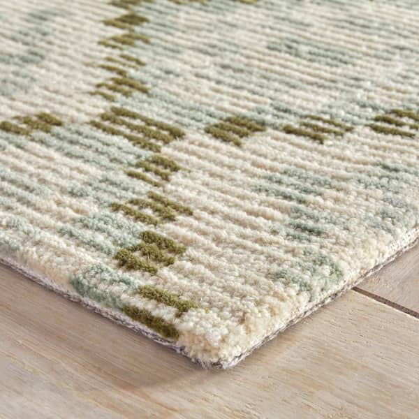 3 ft. x 8 ft. Green Diamond Cove Hand Tufted Wool Indoor Runner Rug