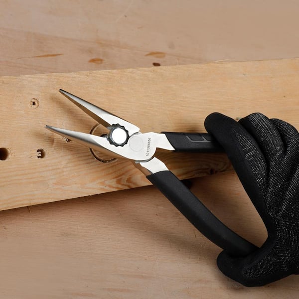 Husky 8 in. L Nose Pliers 90948 - The Home Depot