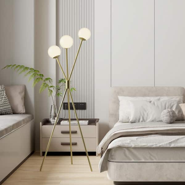 Maxax Oklahoma 65-In Brass Tripod Floor Lamp With 3 White Glass Lampshade