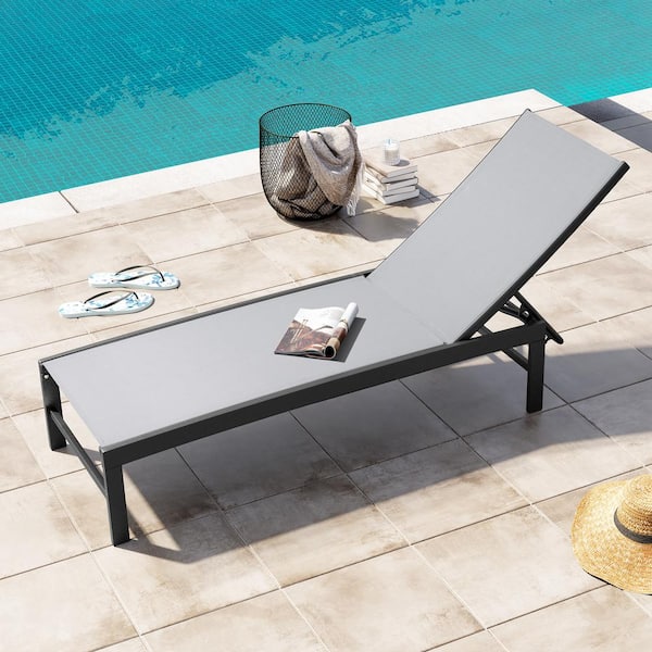 Light Gray 1-Piece Aluminum Outdoor Chaise Lounge with 5-Position Adjustable Backrest