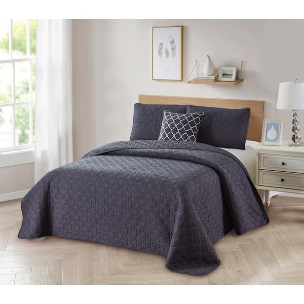BIBB HOME 4-Piece Grey Solid Full/Queen Microfiber Quilt Set with Cushion