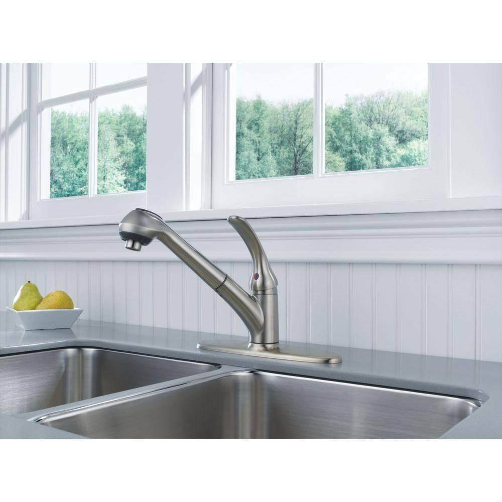 Stainless Steel Pull-Out Single Handle Kitchen Faucet