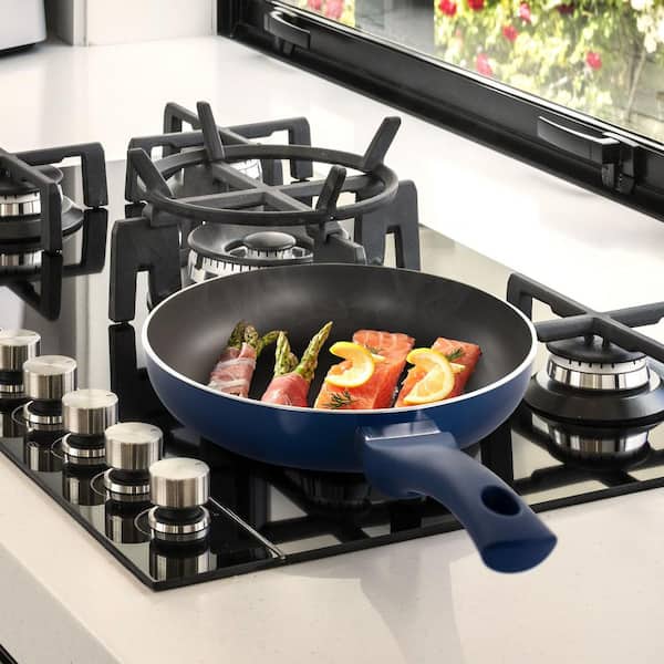 https://images.thdstatic.com/productImages/3071c07c-5c68-4bbe-86a5-1134aac96e9e/svn/yale-blue-gibson-home-skillets-985114949m-76_600.jpg