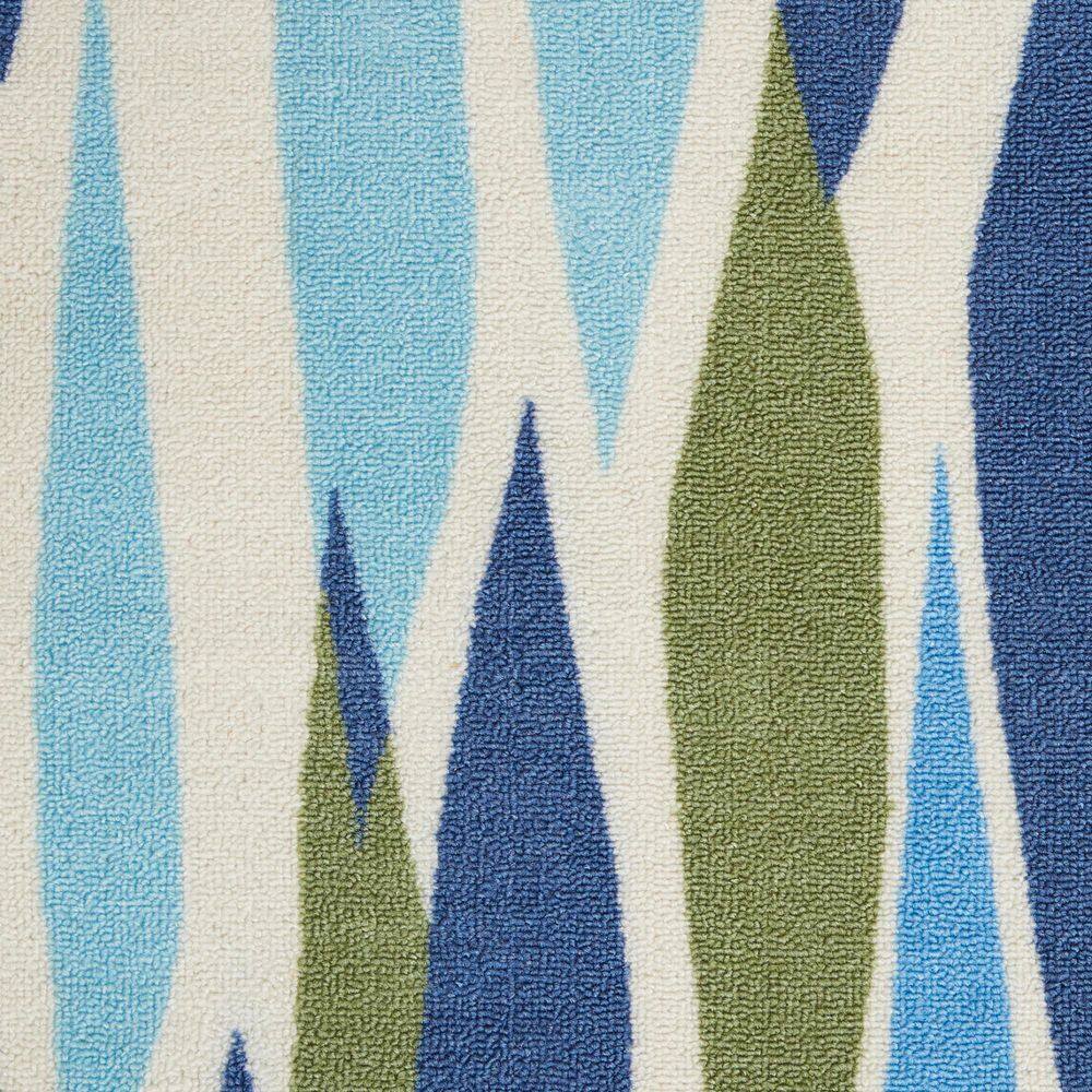 Seaglass Blue & White Traditional 4' x 6' Reversible Rug