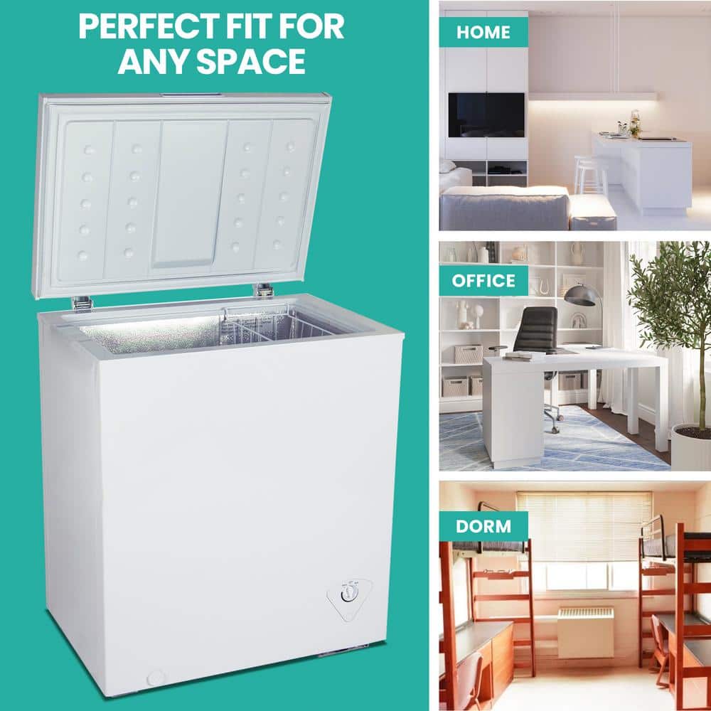 Compact White Energy-Efficient Chest Freezer with Manual Defrost