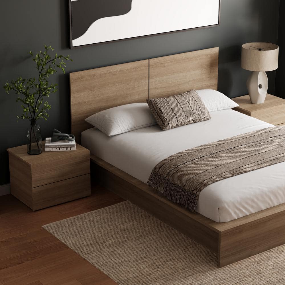 James 4-Piece Brown Oak Bedroom Set with Queen Platform Bed
