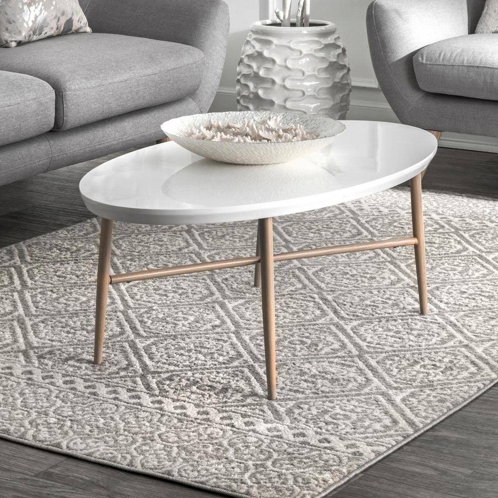 Jeanette Gray and Ivory Synthetic Geometric 2' x 3' Area Rug