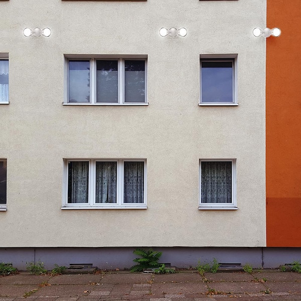 Twin-Head Directional White Outdoor Integrated LED Flood Light for Outdoor Security Lighting with Dusk to Dawn