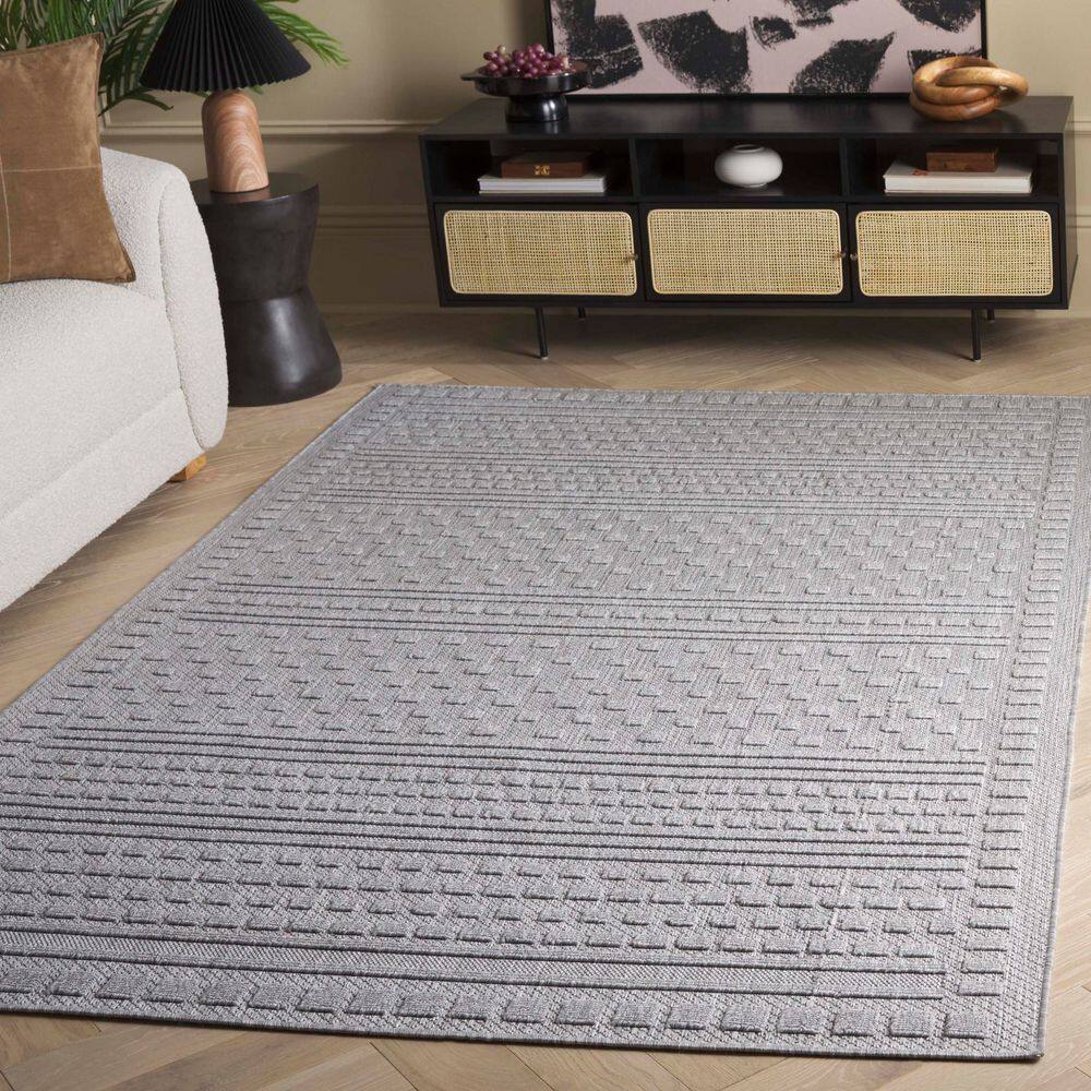 Gray Geometric Hand-Knotted Synthetic Indoor/Outdoor Rug, 4' x 6'