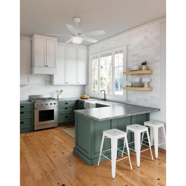 Hunter Stratford 52 in. LED Indoor Fresh White Ceiling Fan with Light Kit