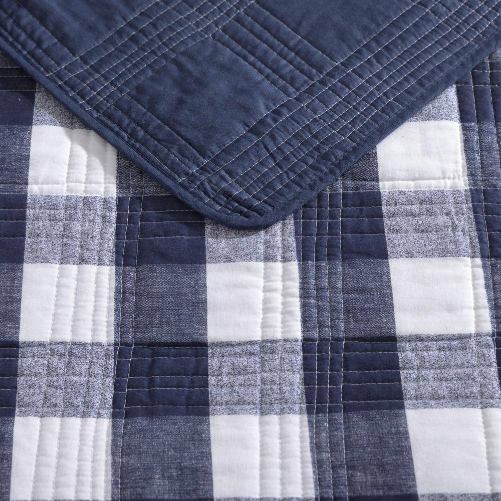 Twin White and Indigo Cotton Reversible Plaid Quilt Set