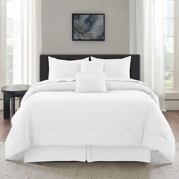 10-Piece White Solid Color Microfiber Queen Bed in a Bag