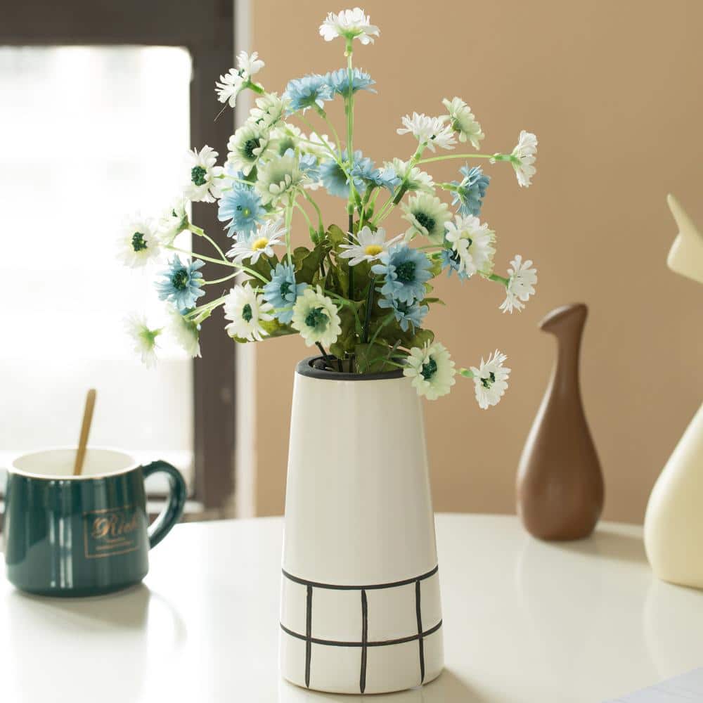 Medium Black and White Ceramic Grid Pattern Tapered Vase