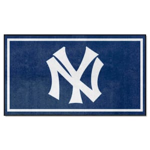 New York Yankees 3ft. x 5ft. Plush Area Rug
