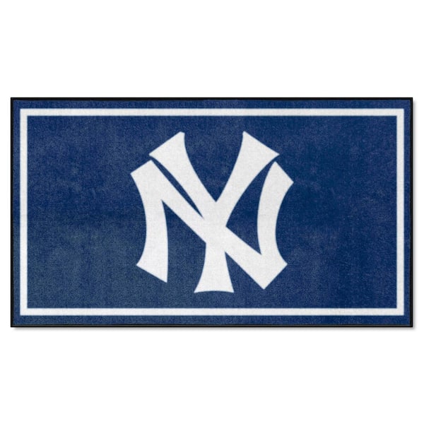 FANMATS New York Yankees 3ft. x 5ft. Plush Area Rug