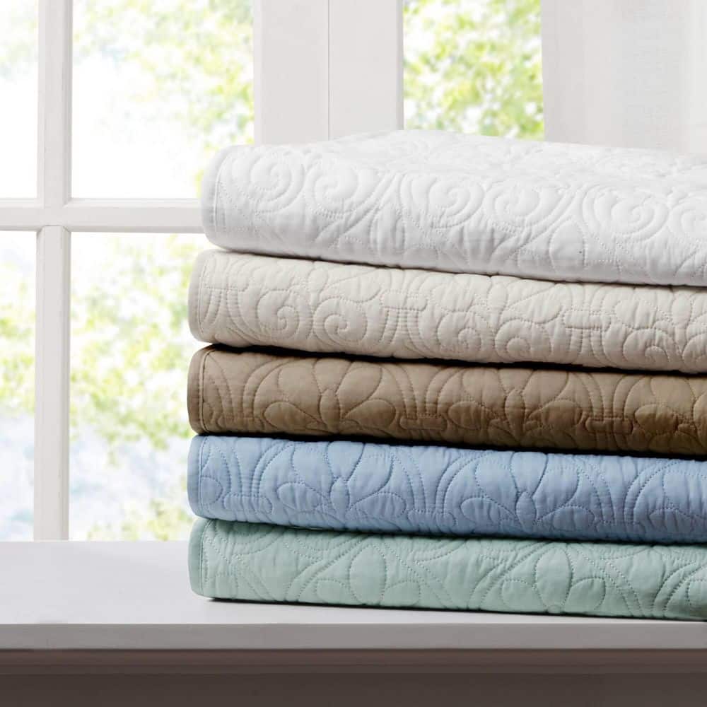 Khaki Cotton Quilted Throw Blanket with Floral Motif