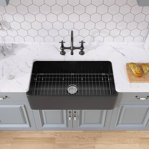 Unbranded - Ber 30 in. Apron Front Single Bowl Fireclay Farmhouse Kitchen Sink Black with Bottom Grid and Strainer