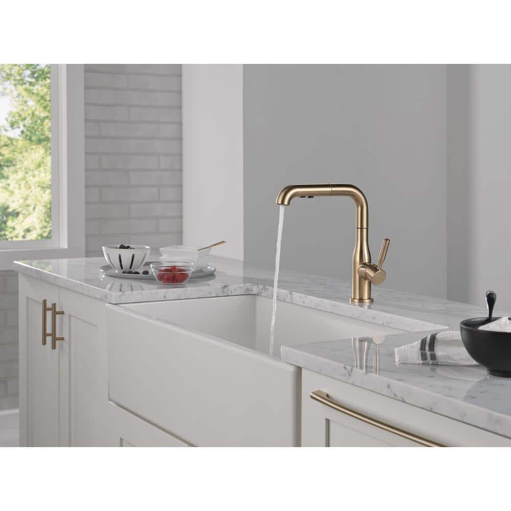 Champagne Bronze Single Handle Pull-Out Kitchen Faucet