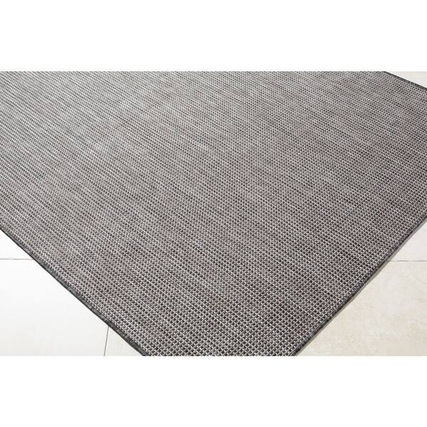 Galey Alix Barberry 2 ft. x 2 ft. 11in. Indoor/Outdoor Area Rug, Black