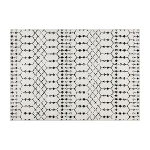 Ivory/Black 5' x 7' Polyester Area Rug