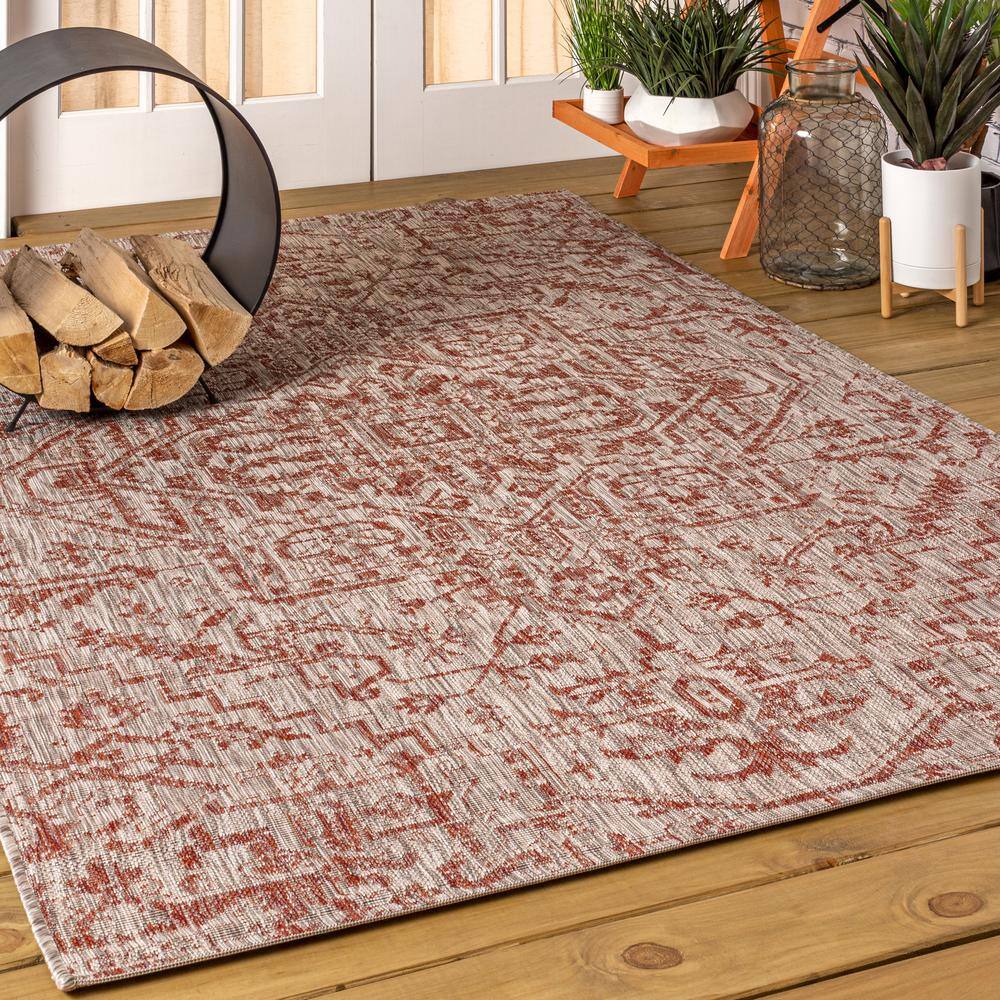 Estrella Red and Taupe Medallion Synthetic Indoor/Outdoor Area Rug