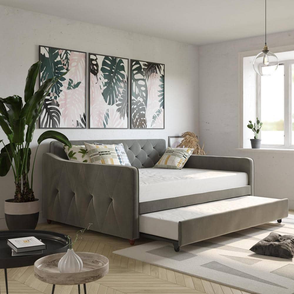 Gray Velvet Upholstered Full Daybed with Tufted Design