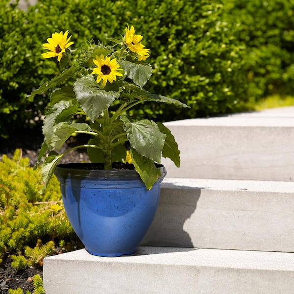 Heritage Large 18 in. x 14.4 in. 35 Qt. Monaco Blue High-Density Resin Outdoor Planter