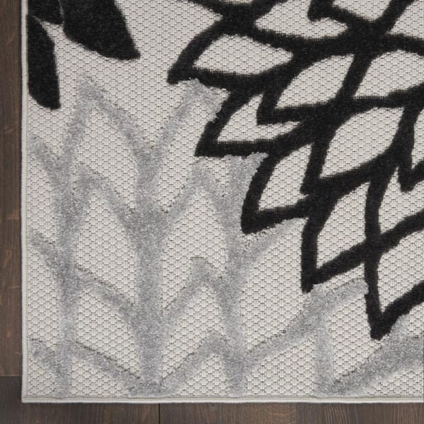 Black, White 12 ft. x 15 ft. Woven Polypropylene Indoor/Outdoor Area Rug