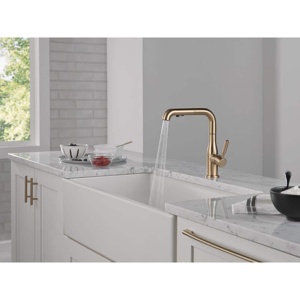 Champagne Bronze Single Handle Pull-Out Kitchen Faucet