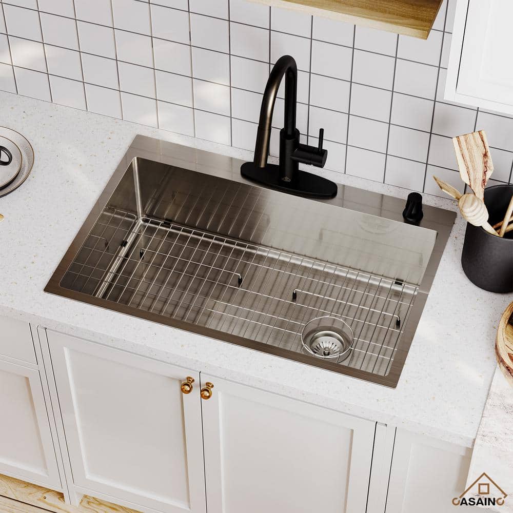 33" Brushed Stainless Steel Farmhouse Kitchen Sink with Grid