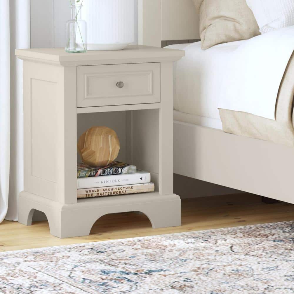 Naples Off-White Queen Bed with Nightstand and Chest