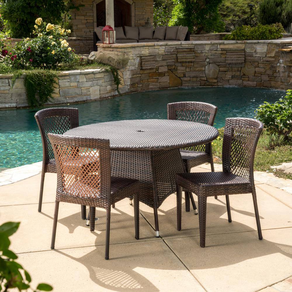 Ernesto Multi-Brown 5-Piece Iron and Plastic Round Outdoor Dining Set