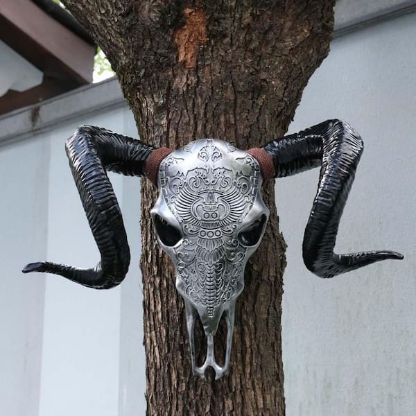 Unbranded 22 in. x 15 in. Silver Metal Work Bull Skull Wall Decor Resin Long Horn Faux Cow/Steer/Buffalo Skull Wall Sign