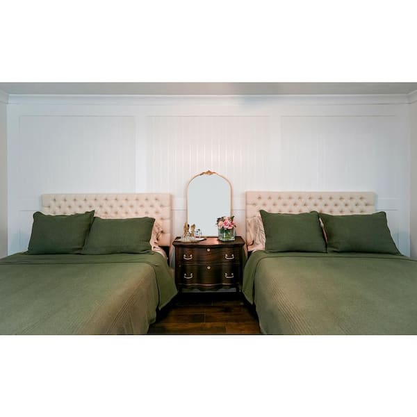 DM ICBB458 - 1-1/8 in. x 1-1/8 in. x 4-1/2 in. Solid Pine Miterless Inside Corner Block for Base Moulding