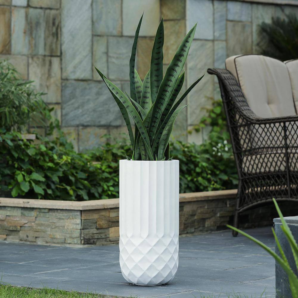 White 24-Inch Tall Round MgO Indoor/Outdoor Planter