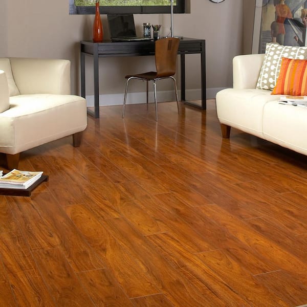 TrafficMaster Jatoba 8 mm T x 5.6 in. W Laminate Wood Flooring (18.7 sqft/case)