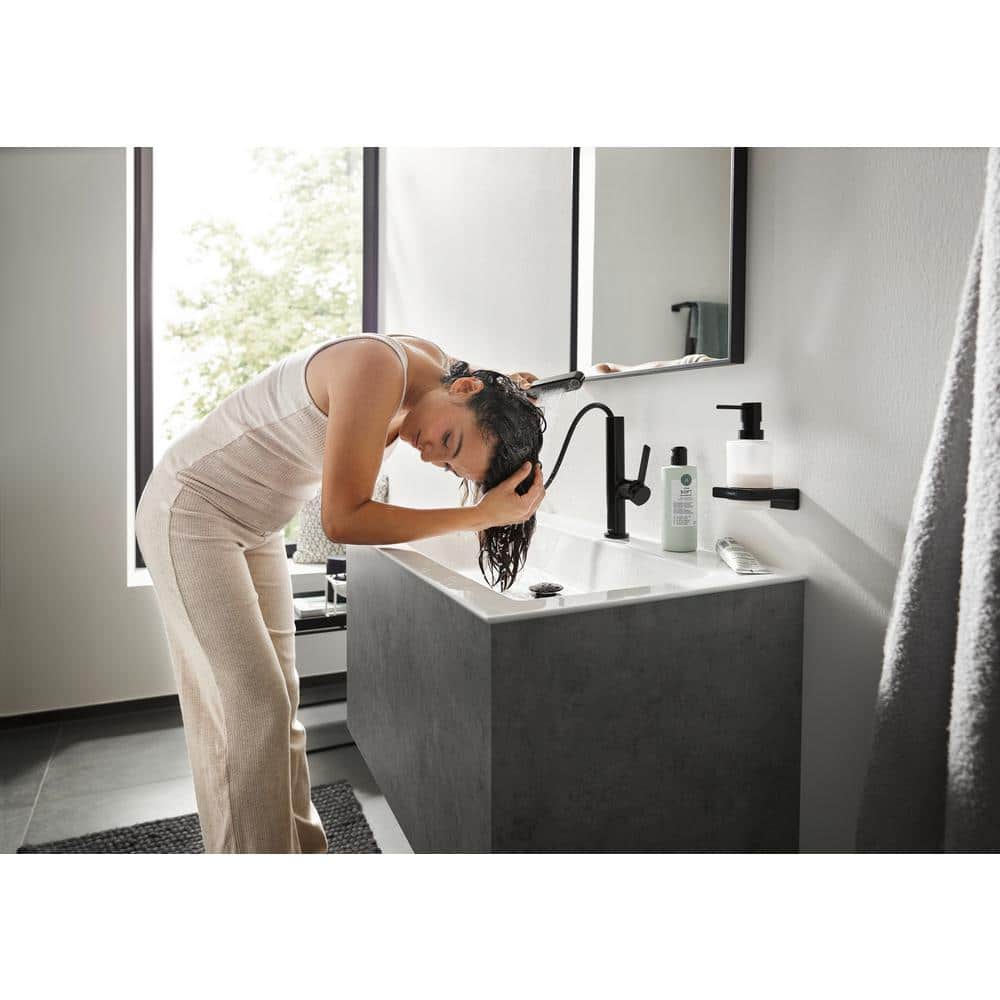 Chrome Modern Single-Hole Pull-Out Spray Bathroom Faucet