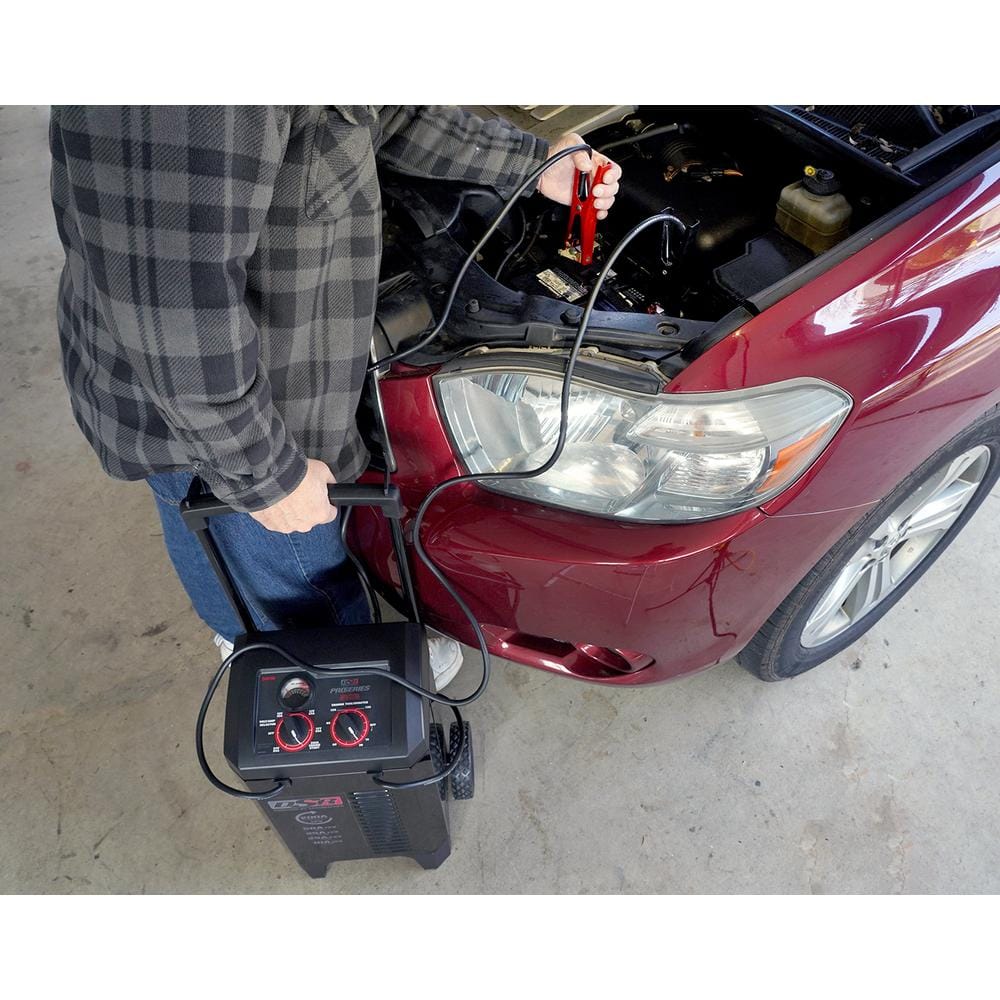 Rugged All-Purpose 12/24V Dual Voltage Manual Wheel Charger