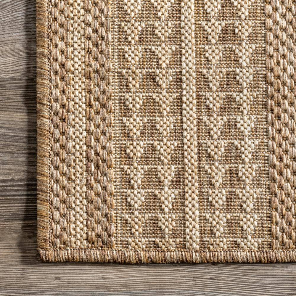 Ranya Modern Tribal 4' x 6' Light Brown Synthetic Area Rug
