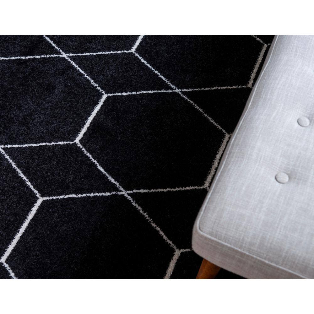 Modern Black and Ivory Trellis Synthetic Area Rug