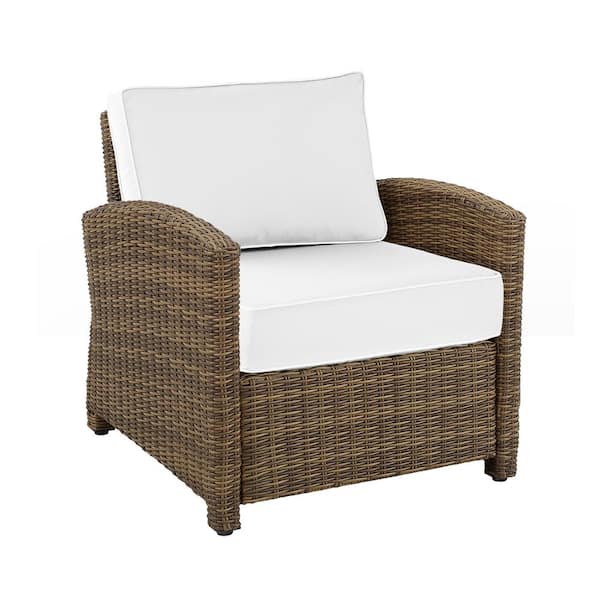 CROSLEY FURNITURE Bradenton Weathered Brown Water Resistant Wicker Outdoor Lounge Chair with Sunbrella White Cushions