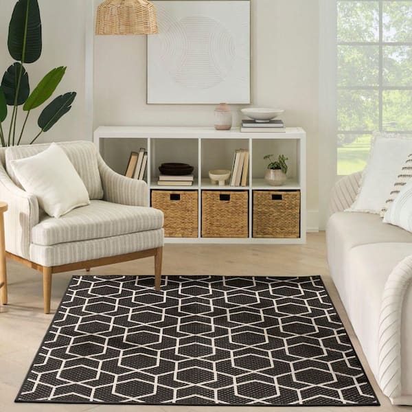 Horizon Black 4 ft. x 6 ft. Indoor/Outdoor All-Over Design Contemporary Area Rug