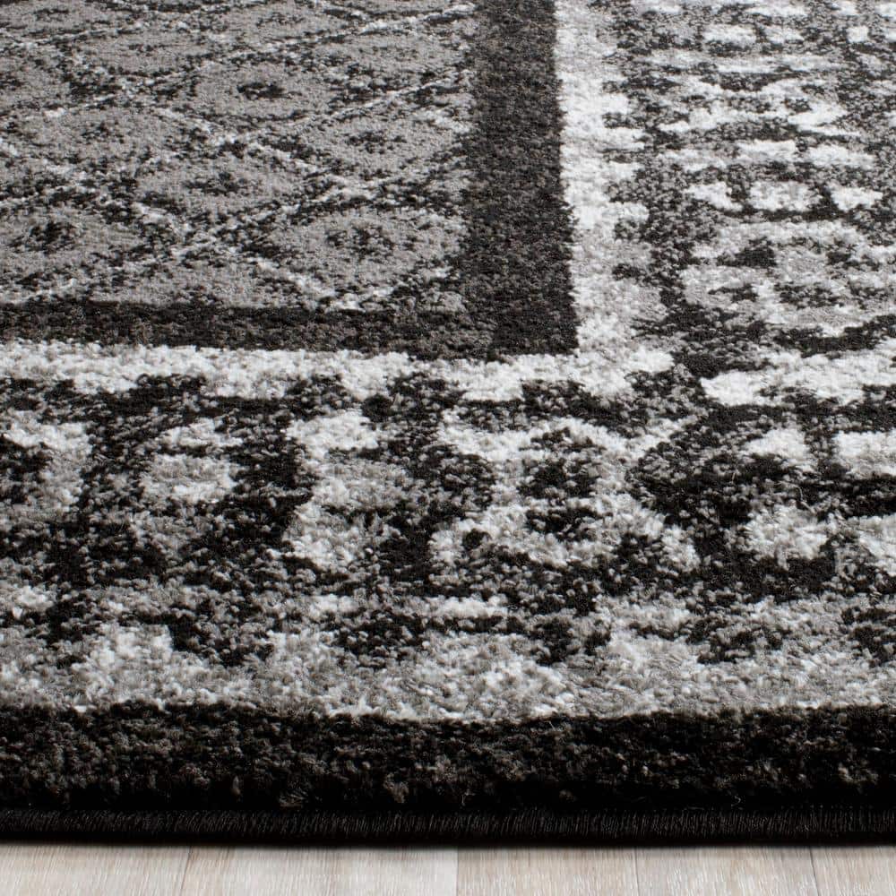 Elegant Adirondack Black/Silver Synthetic 9' x 12' Area Rug