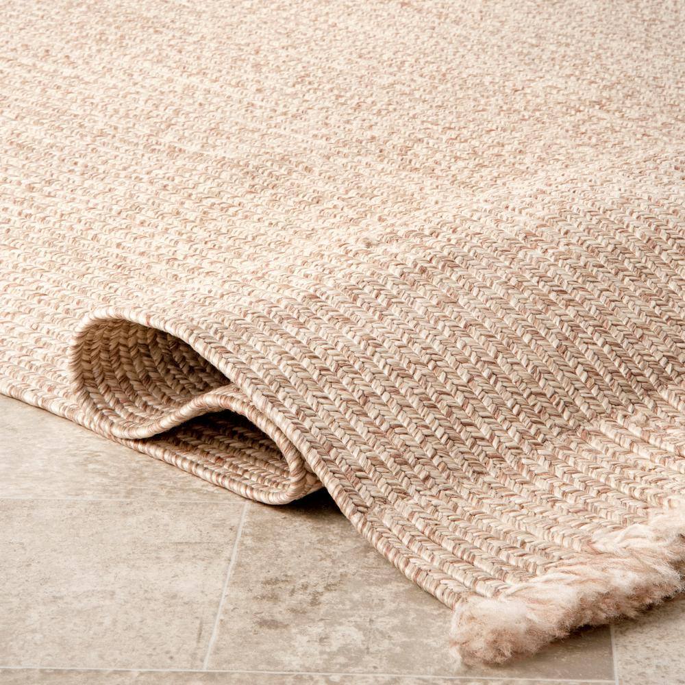 Casual Elegance Braided Tan Synthetic 3' x 5' Indoor/Outdoor Rug