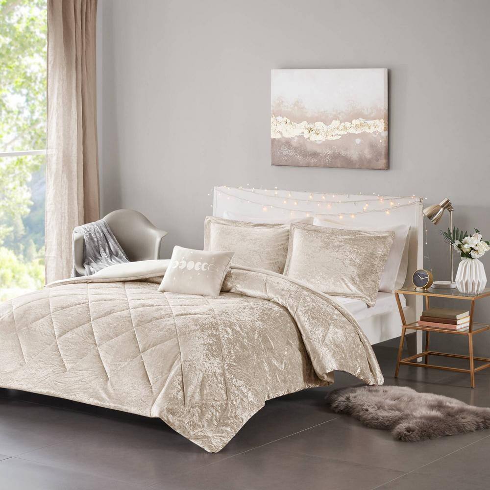 Intelligent Design Isabel 4-Piece Champagne Microfiber Full/Queen Duvet Cover Set